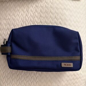 TUMI Navy and Olive Toiletry Bag small size